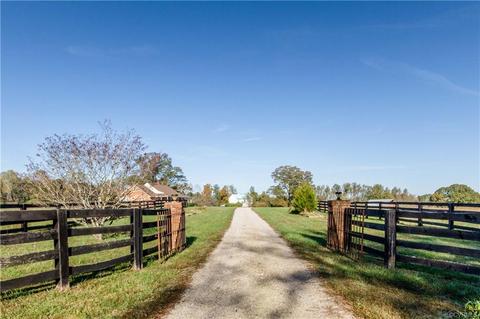 623 Baskerville Mill Rd, Rawlings, VA 23876 photo 2
