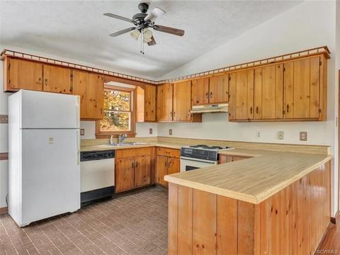 1570 Graves Rd, Sandston, VA 23150 photo 8