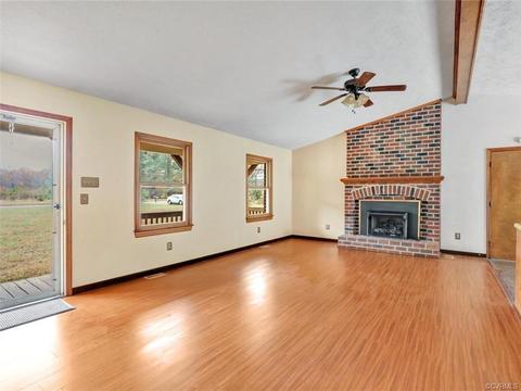 1570 Graves Rd, Sandston, VA 23150 photo 4