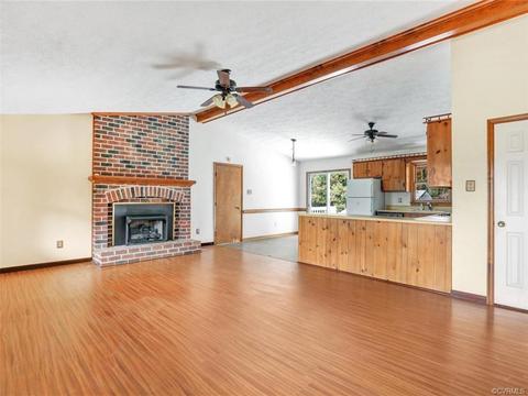 1570 Graves Rd, Sandston, VA 23150 photo 3
