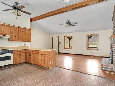 1570 Graves Rd, Sandston, VA 23150 photo 9