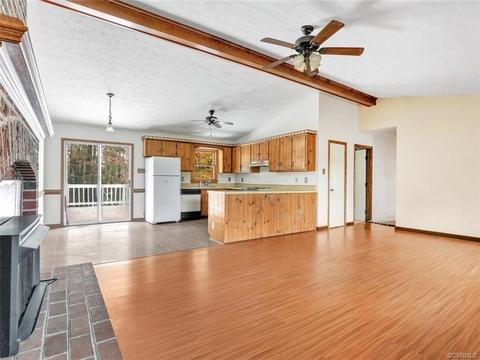 1570 Graves Rd, Sandston, VA 23150 photo 5