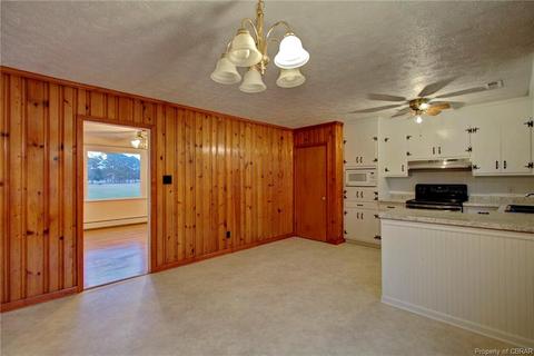 11782 Harcum Rd, Gloucester, VA 23061 photo 8