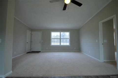 10149 E High St, Wakefield, VA 23888 photo 4