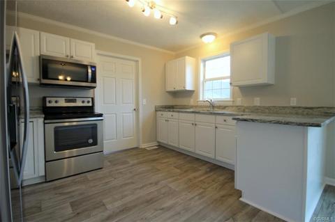 10149 E High St, Wakefield, VA 23888 photo 6