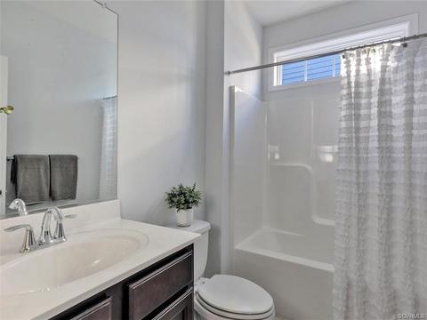 7018 Silverthread Dr, Moseley, VA 23120 photo 7