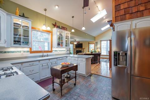 30 Lancaster Rd, King William, VA 23086 photo 6