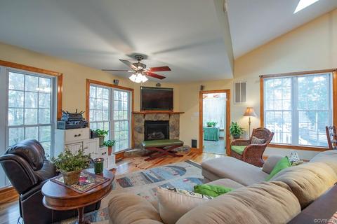 30 Lancaster Rd, King William, VA 23086 photo 4