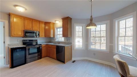 47 Phillips Ct, Bumpass, VA 23024 photo 9