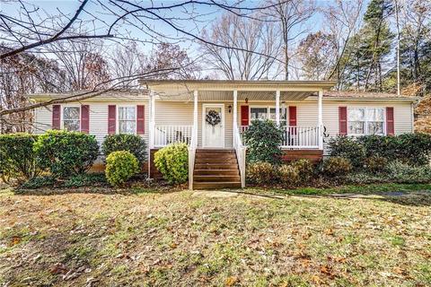 3733 Breaknock Rd, Bumpass, VA 23024 photo 1
