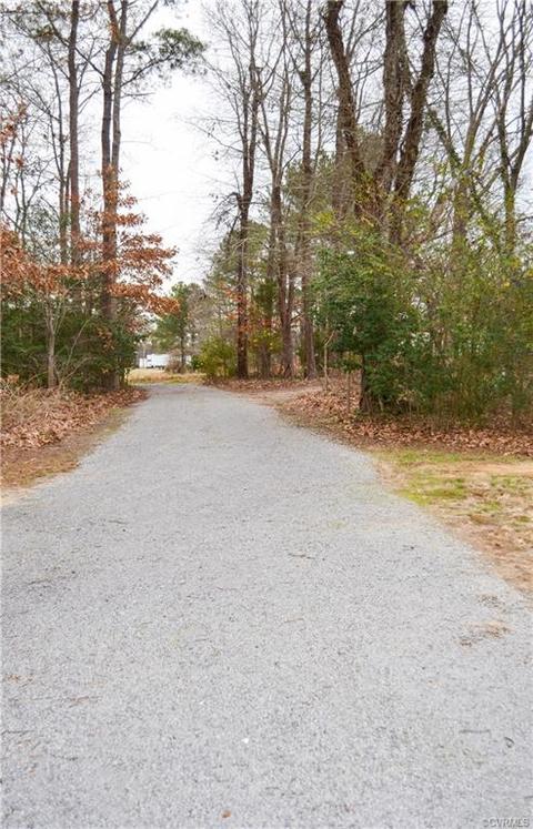 8444 Rowanty Rd, Carson, VA 23830 photo 4