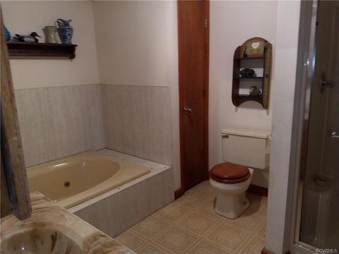 204 Rustic Dr, Carson, VA 23830 photo 14