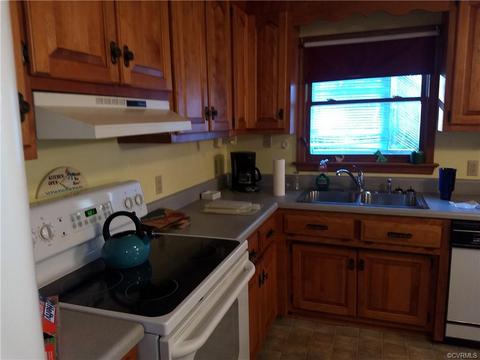 204 Rustic Dr, Carson, VA 23830 photo 12