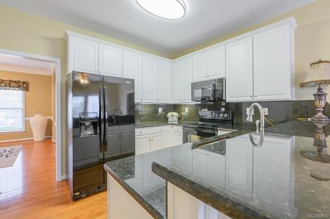 8001 Longfellow Pl, Midlothian, VA 23112 photo 12