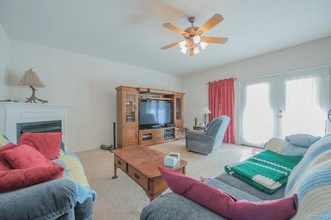 25557 Warf Ln, Carson, VA 23830 photo 8