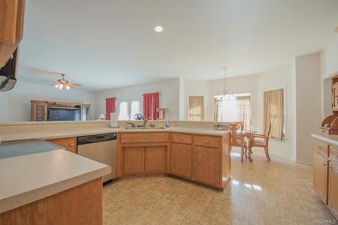 25557 Warf Ln, Carson, VA 23830 photo 12