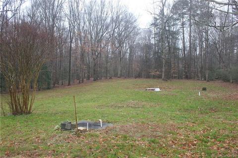 9236 Dutton Rd, Dutton, VA 23050 photo 3