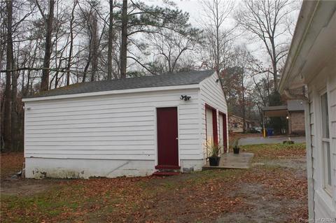 9236 Dutton Rd, Dutton, VA 23050 photo 6