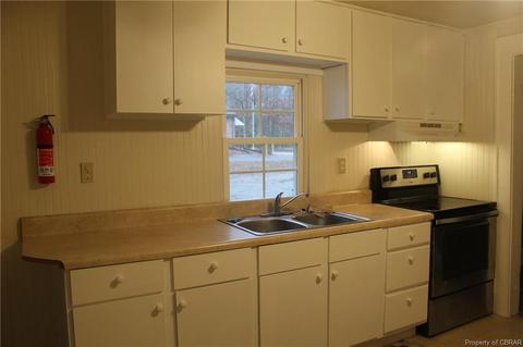 9236 Dutton Rd, Dutton, VA 23050 photo 7