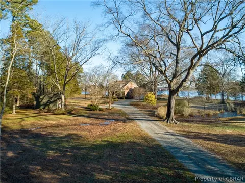 8771 Waverley Ln, Gloucester, VA 23061 photo 46