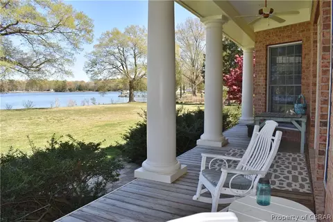 8771 Waverley Ln, Gloucester, VA 23061 photo 6