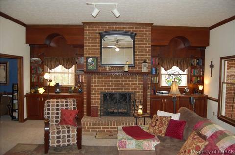 6982 Fox Mill Ct, Gloucester, VA 23061 photo 7
