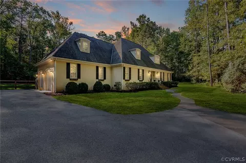 899 Hermitage Rd, Manakin Sabot, VA 23103 photo 1