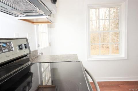 121 Robin Ln, Hanover, VA 23069 photo 9