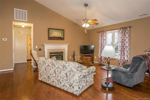 6622 Magnolia Dr, Gloucester, VA 23061 photo 10