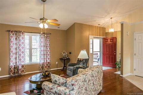 6622 Magnolia Dr, Gloucester, VA 23061 photo 3