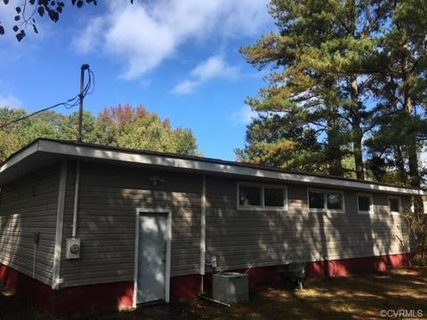 7054 E View Rd, Hayes, VA 23072 photo 8