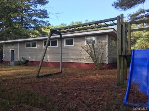 7054 E View Rd, Hayes, VA 23072 photo 6