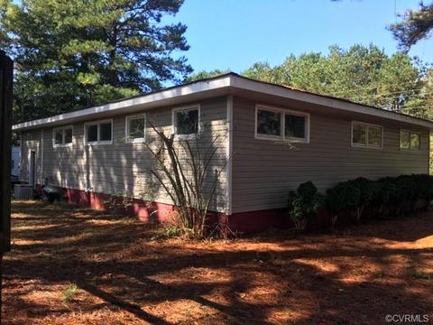 7054 E View Rd, Hayes, VA 23072 photo 5