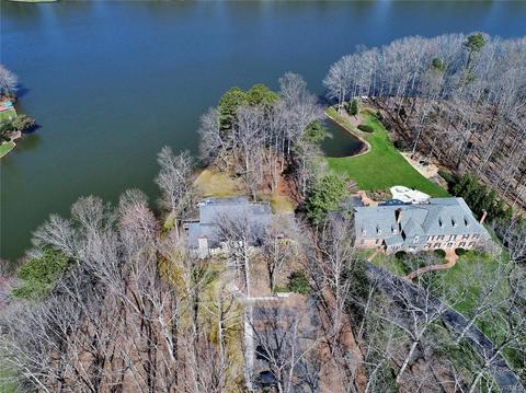 2001 Oakengate Ln, Midlothian, VA 23113 photo 3