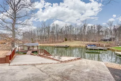 38 Rose Cir, Bumpass, VA 23024 photo 5