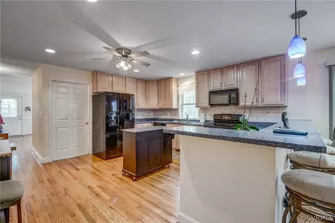 38 Rose Cir, Bumpass, VA 23024 photo 14