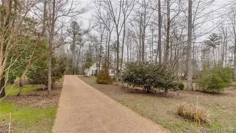 7619 Patriots Way, Gloucester, VA 23061 photo 2