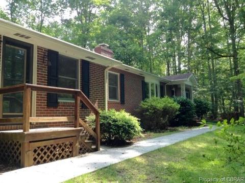 123 Rose Dr, Weems, VA 22576 photo 1