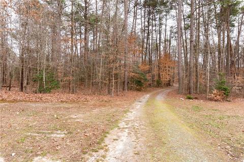 2709 Wickham Rd, Bumpass, VA 23024 photo 3