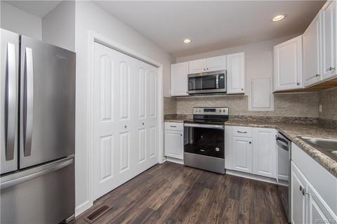 4525 Twelveoaks Rd, Midlothian, VA 23112 photo 5