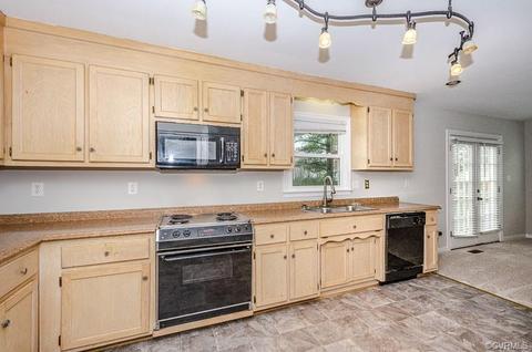 7411 Pineleaf Dr, North Chesterfield, VA 23234 photo 13