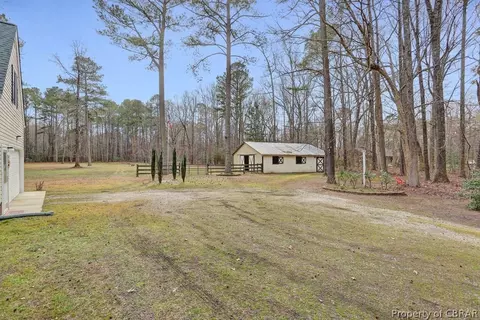 8350 Daffodil Ln, Gloucester, VA 23061 photo 32