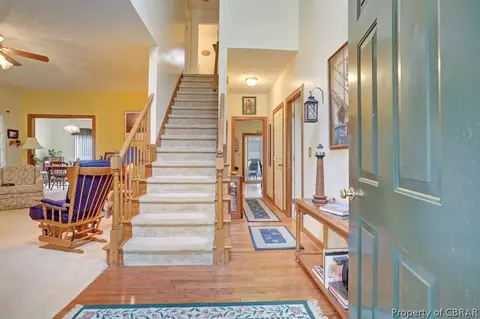 8350 Daffodil Ln, Gloucester, VA 23061 photo 3