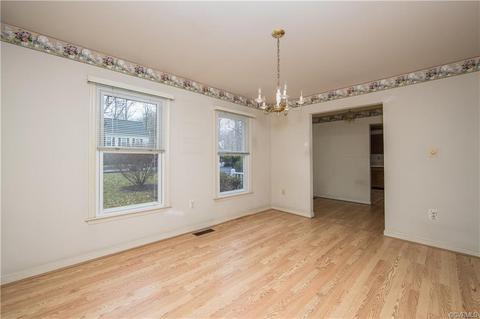 5618 Chatmoss Rd, Midlothian, VA 23112 photo 4
