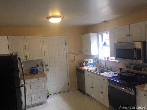 9071 Chriscoe Ln, Gloucester, VA 23061 photo 3