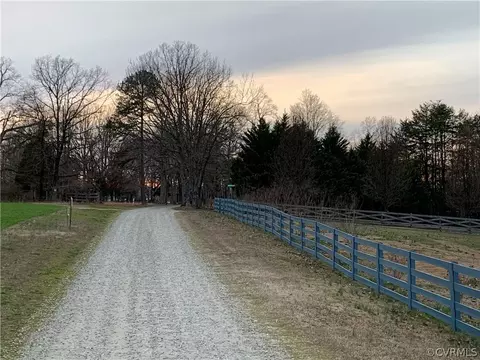8 Birkheads Rd, Gordonsville, VA 22942