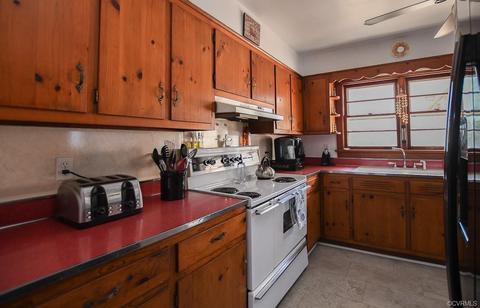 962 Beulah Rd, Saluda, VA 23149 photo 11