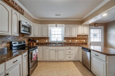 8263 Stumpy Rd, Hanover, VA 23069 photo 6