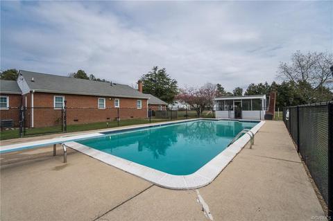 8263 Stumpy Rd, Hanover, VA 23069 photo 3