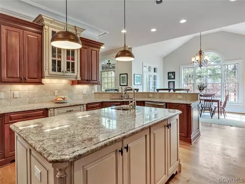 2525 Maple Hall Ct, Midlothian, VA 23113 photo 10
